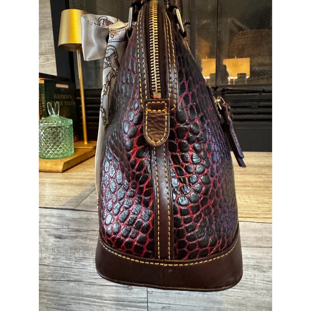 Extra Large Dooney Bourke Chestnut Croc Embossed Leather Satchel – Red Trim Bag - Picture 7 of 16